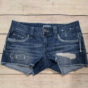 Daytrip Capricorn Cutoff Shorts Low Rise Distressed Medium Wash Women Teen Sz 26